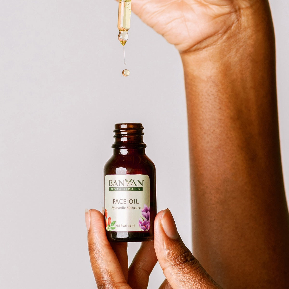 Face Oil Truly Clean Skincare in dropper